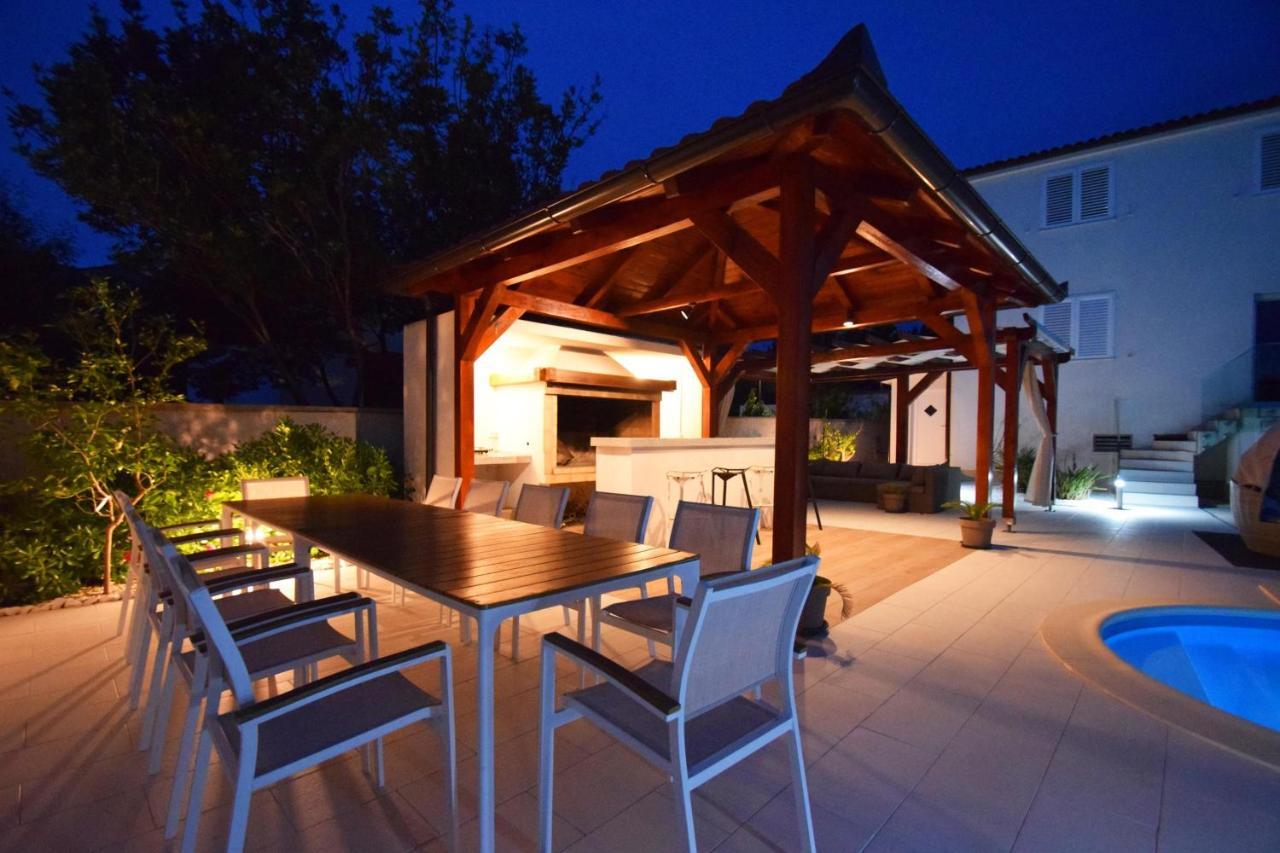 Villa Golden Apple Seline Exterior photo
